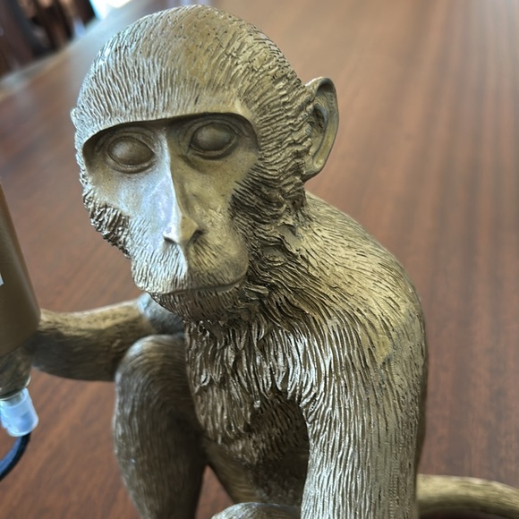 Gold Monkey Light - Picture 2 of 8